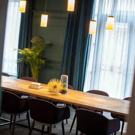Renaissance Brussels 4*